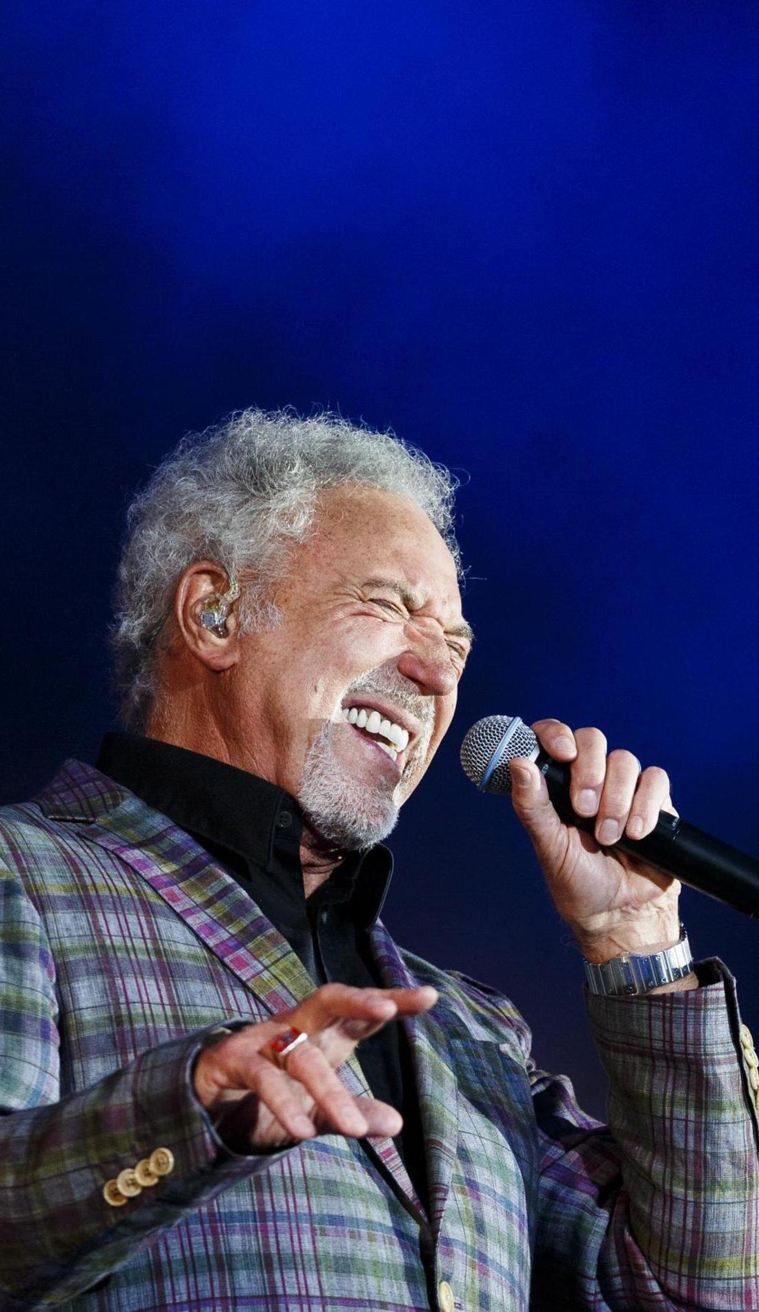 Tom Jones Concert Tickets, 20232024 Tour Dates & Locations SeatGeek