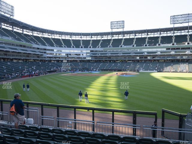 Seating view for Guaranteed Rate Field Section 104