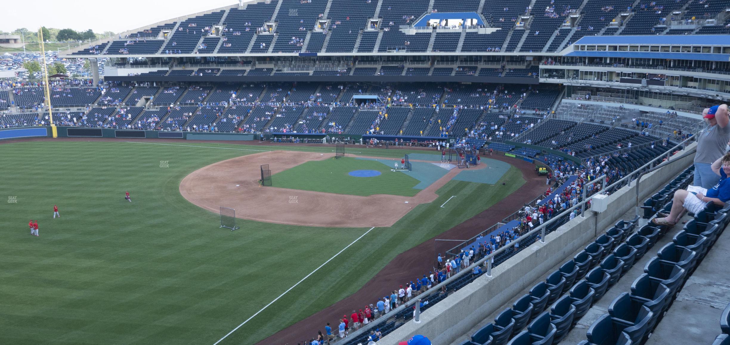 Seating view for Kauffman Stadium Section 403 R