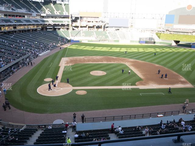 Seating view for Guaranteed Rate Field Section 328