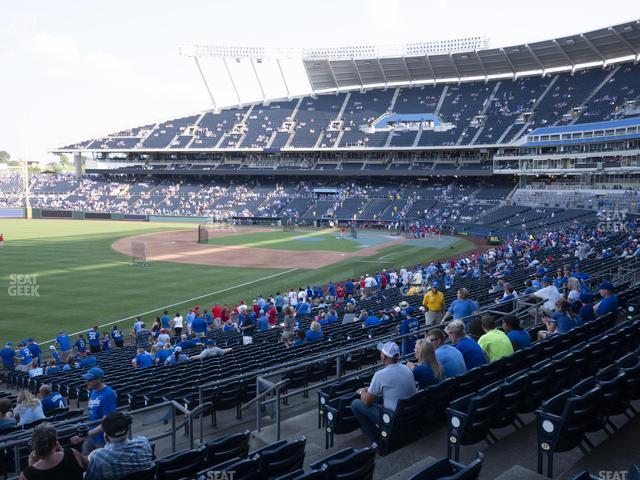 Seating view for Kauffman Stadium Section 211