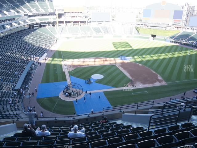 Seating view for Guaranteed Rate Field Section 528