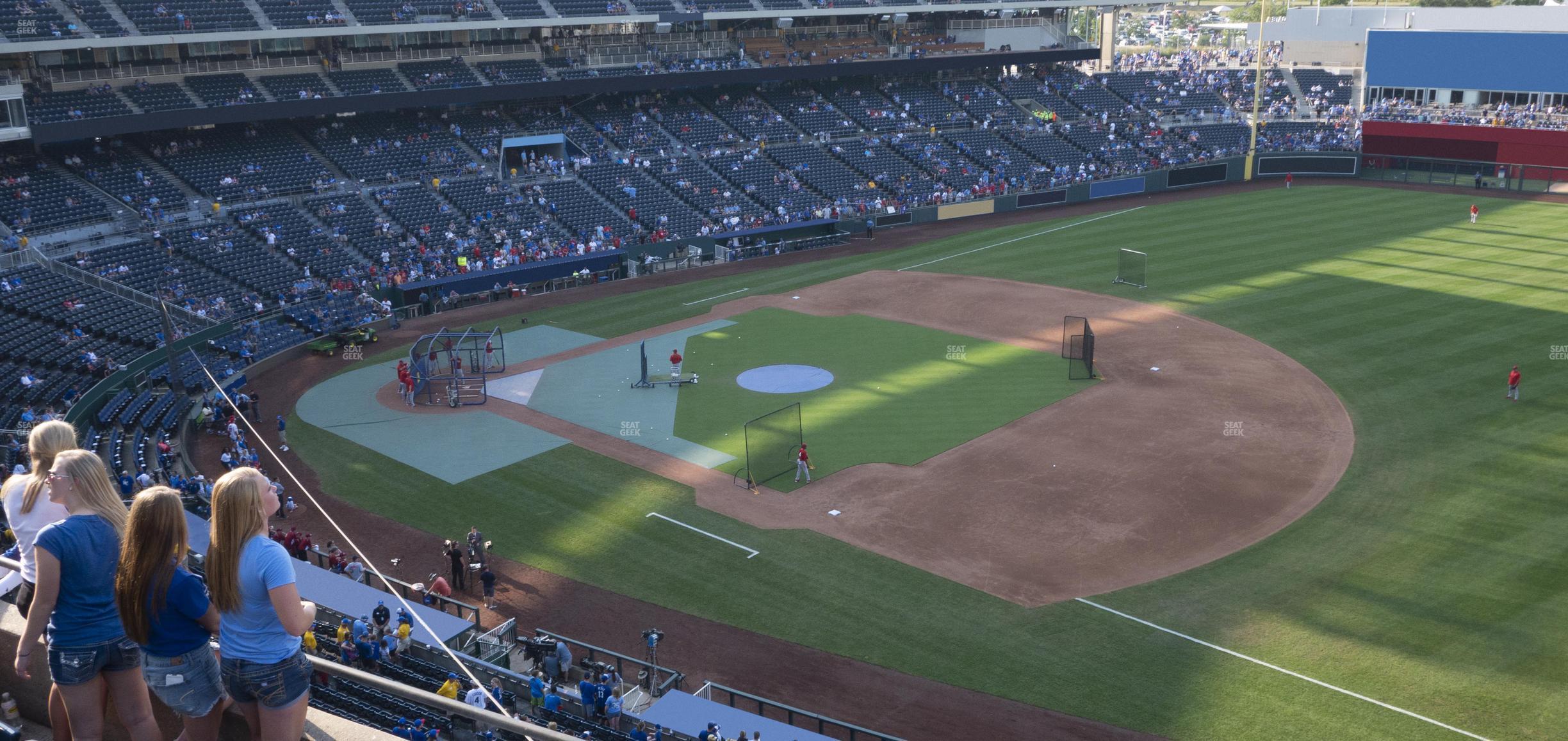 Seating view for Kauffman Stadium Section 433 R