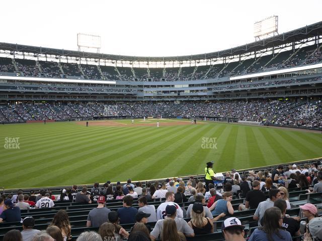 Seating view for Guaranteed Rate Field Section 162