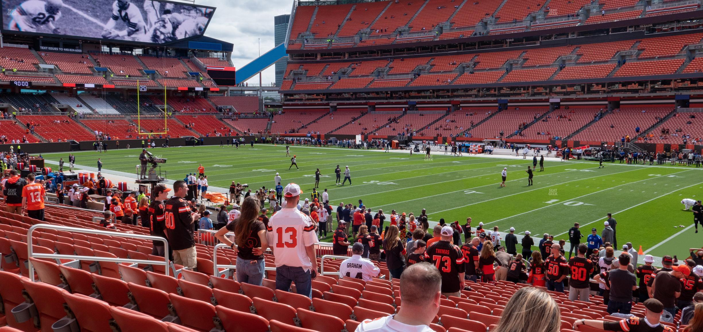 Seating view for Huntington Bank Field Section 138