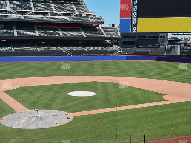 Seating view for Citi Field Section Hyundai Club 117