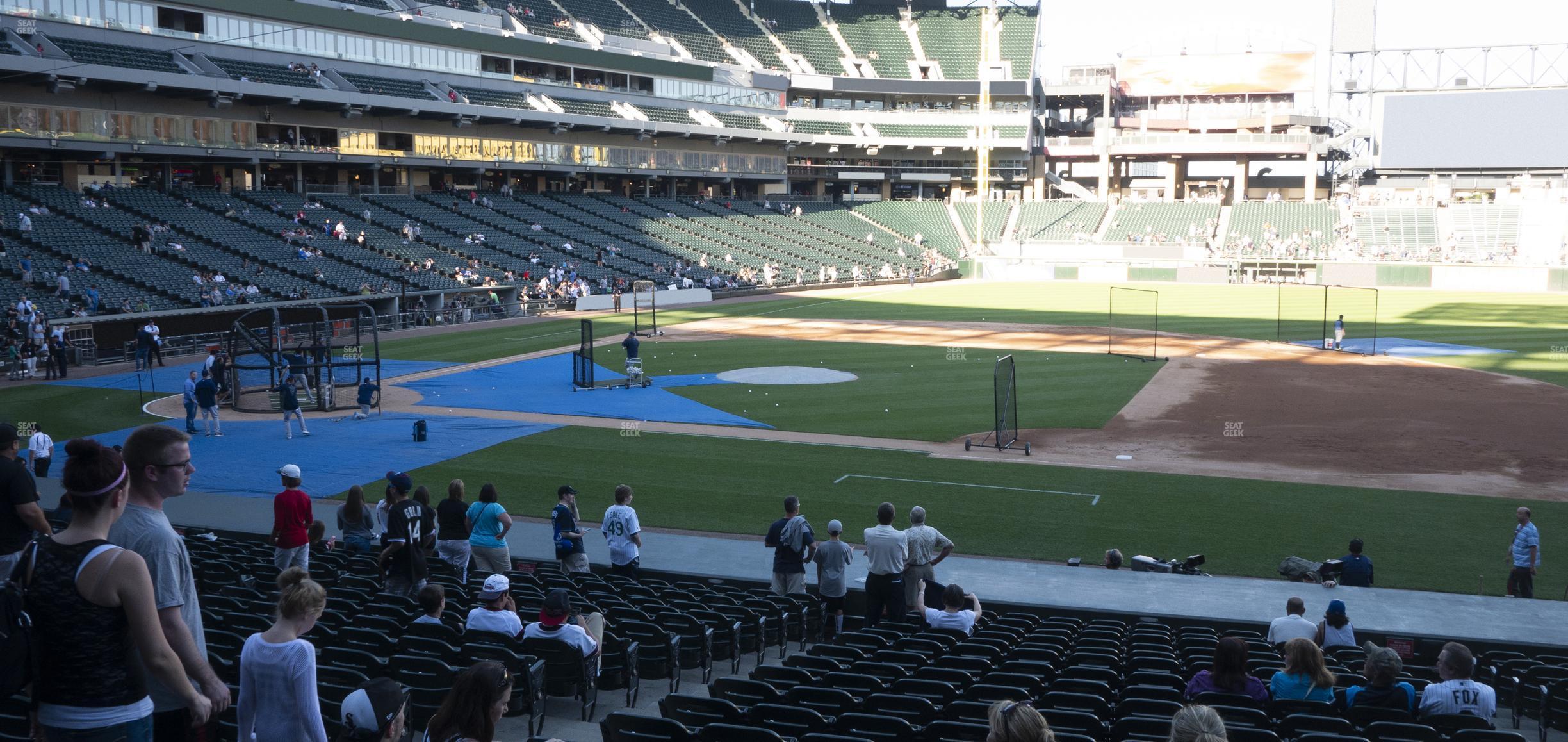 Seating view for Guaranteed Rate Field Section 123