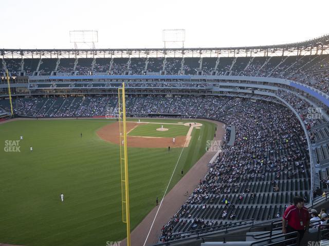 Seating view for Guaranteed Rate Field Section 557