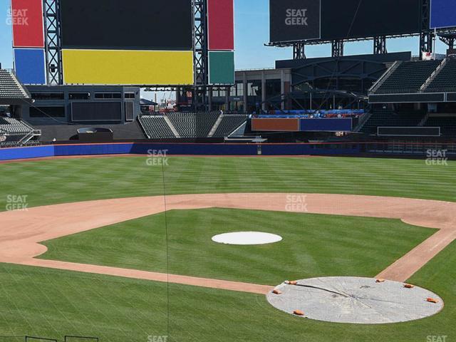 Seating view for Citi Field Section Hyundai Club 118