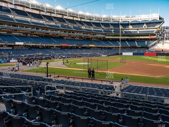 Seating view for Yankee Stadium Section Field Level 114 B