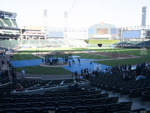 Seating view for Guaranteed Rate Field Section 130