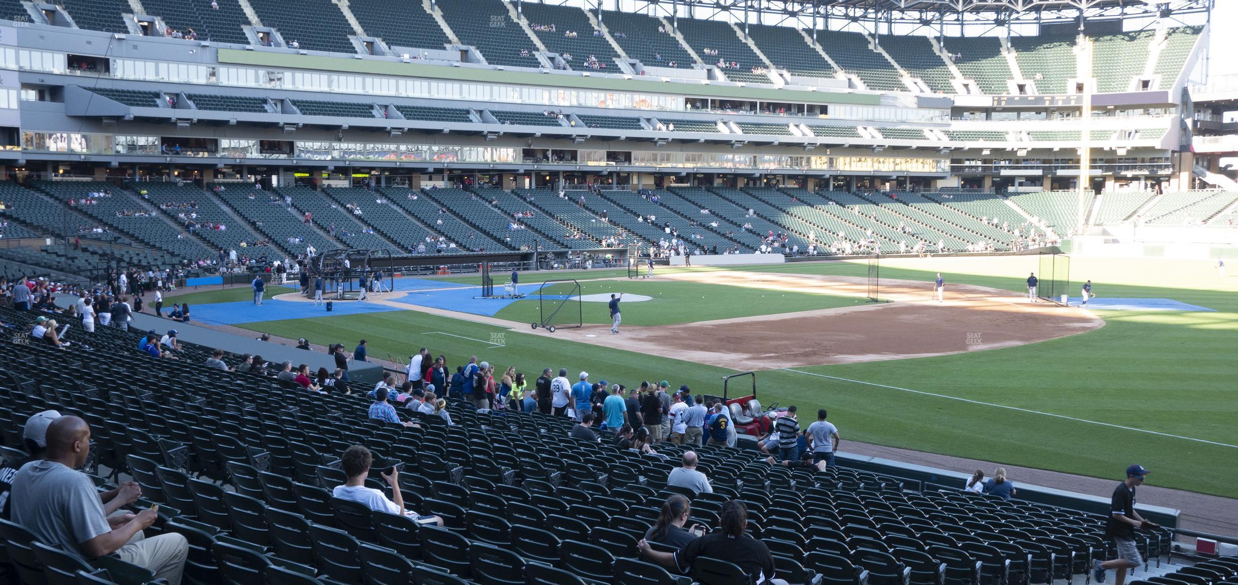 Seating view for Guaranteed Rate Field Section 117