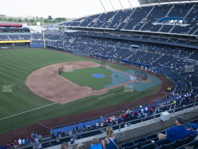 Seating view for Kauffman Stadium Section 407 R