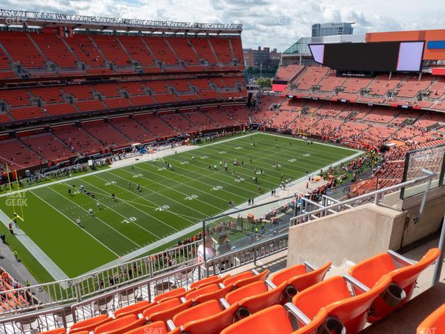 Seating view for Huntington Bank Field Section 528