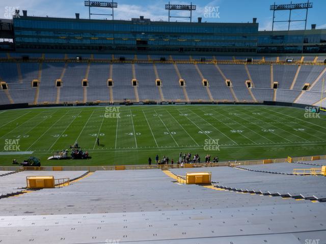 Seating view for Lambeau Field Section 121