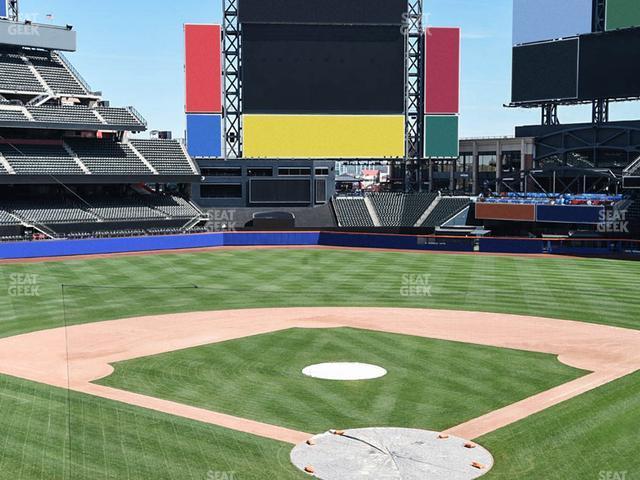 Seating view for Citi Field Section Empire Suite 223