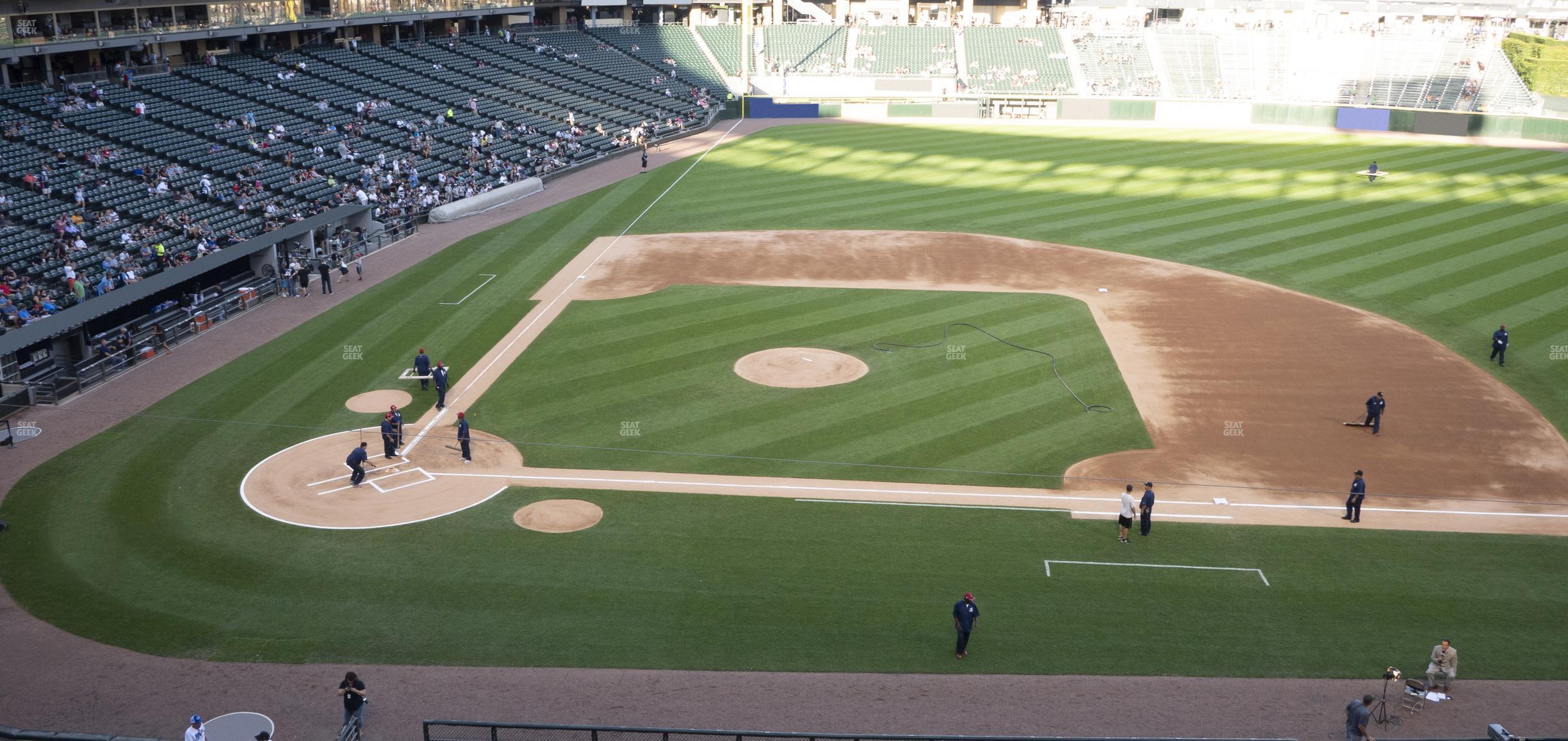 Seating view for Guaranteed Rate Field Section 326