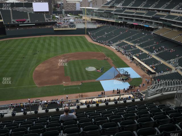 Seating view for Target Field Section 321