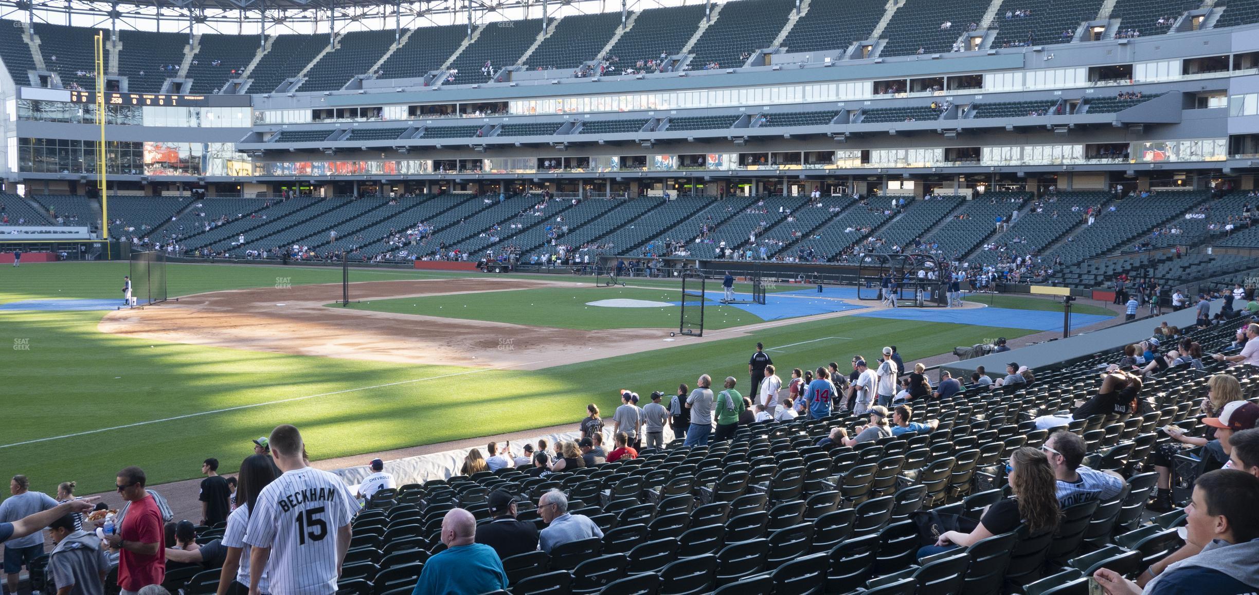 Seating view for Guaranteed Rate Field Section 147