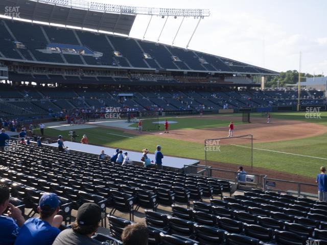 Seating view for Kauffman Stadium Section 140