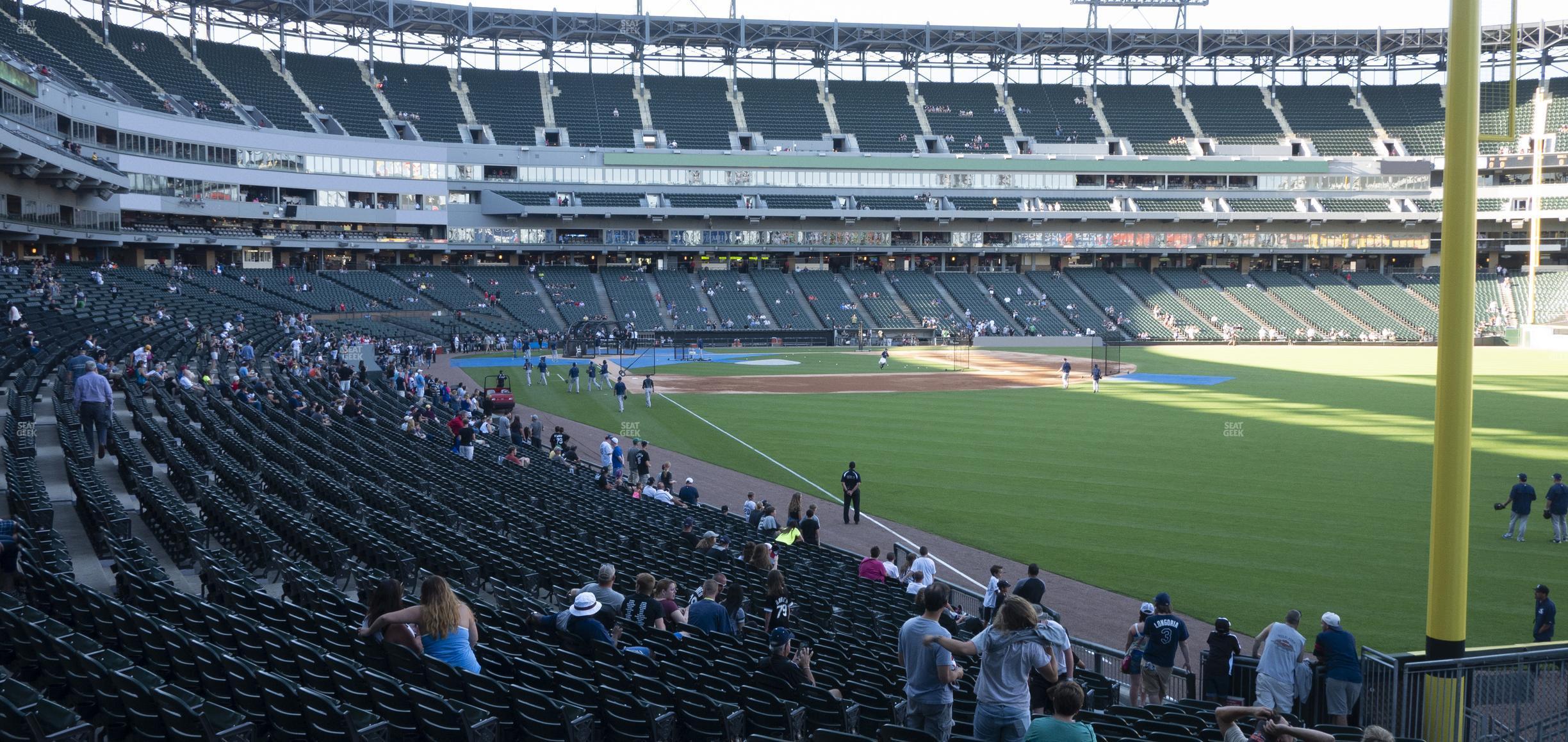 Seating view for Guaranteed Rate Field Section 109