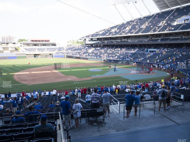 Seating view for Kauffman Stadium Section 218