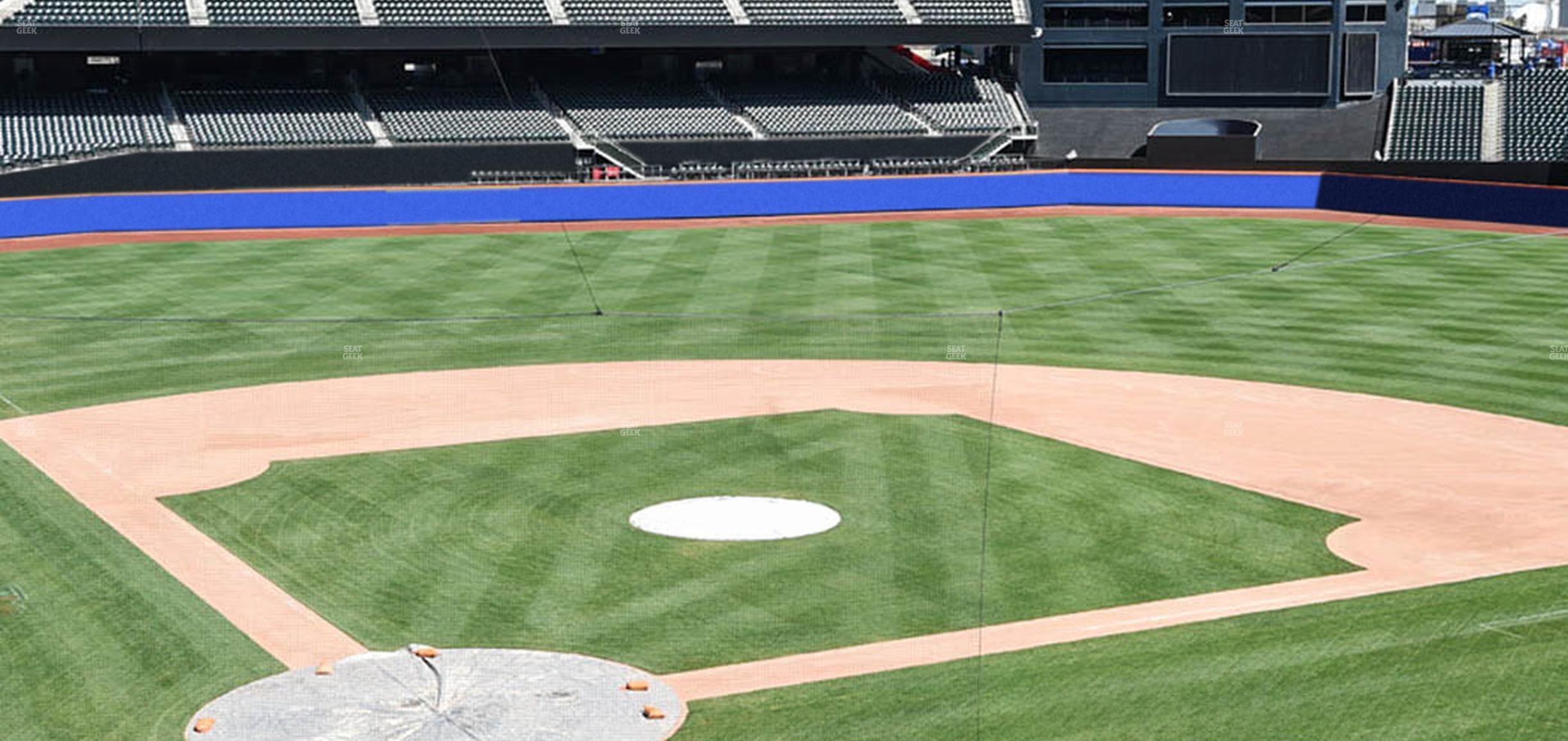 Seating view for Citi Field Section Empire Suite 218