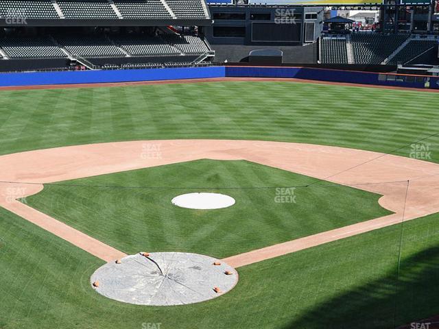 Seating view for Citi Field Section 318