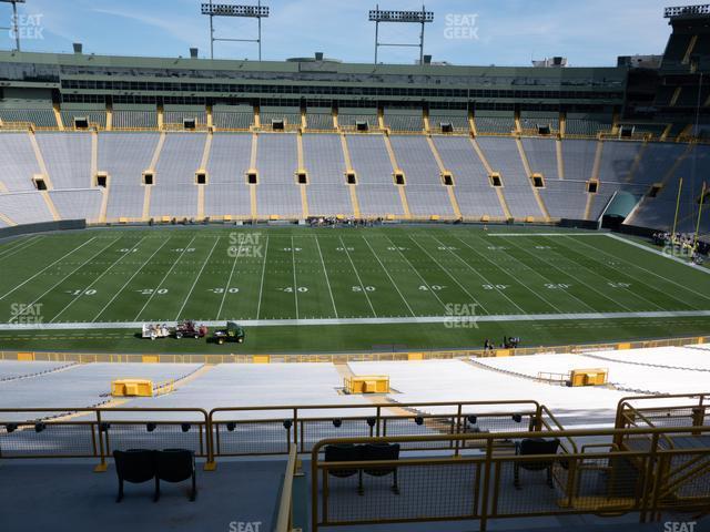 Seating view for Lambeau Field Section 324