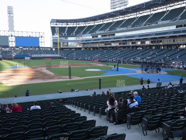 Seating view for Guaranteed Rate Field Section 142