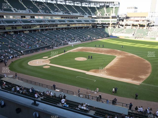 Seating view for Guaranteed Rate Field Section 322