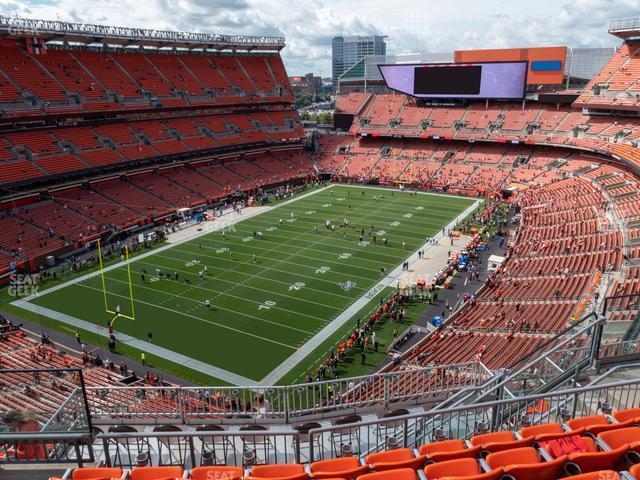 Seating view for Huntington Bank Field Section 525