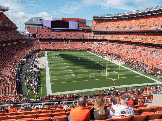 Seating view for Huntington Bank Field Section 318