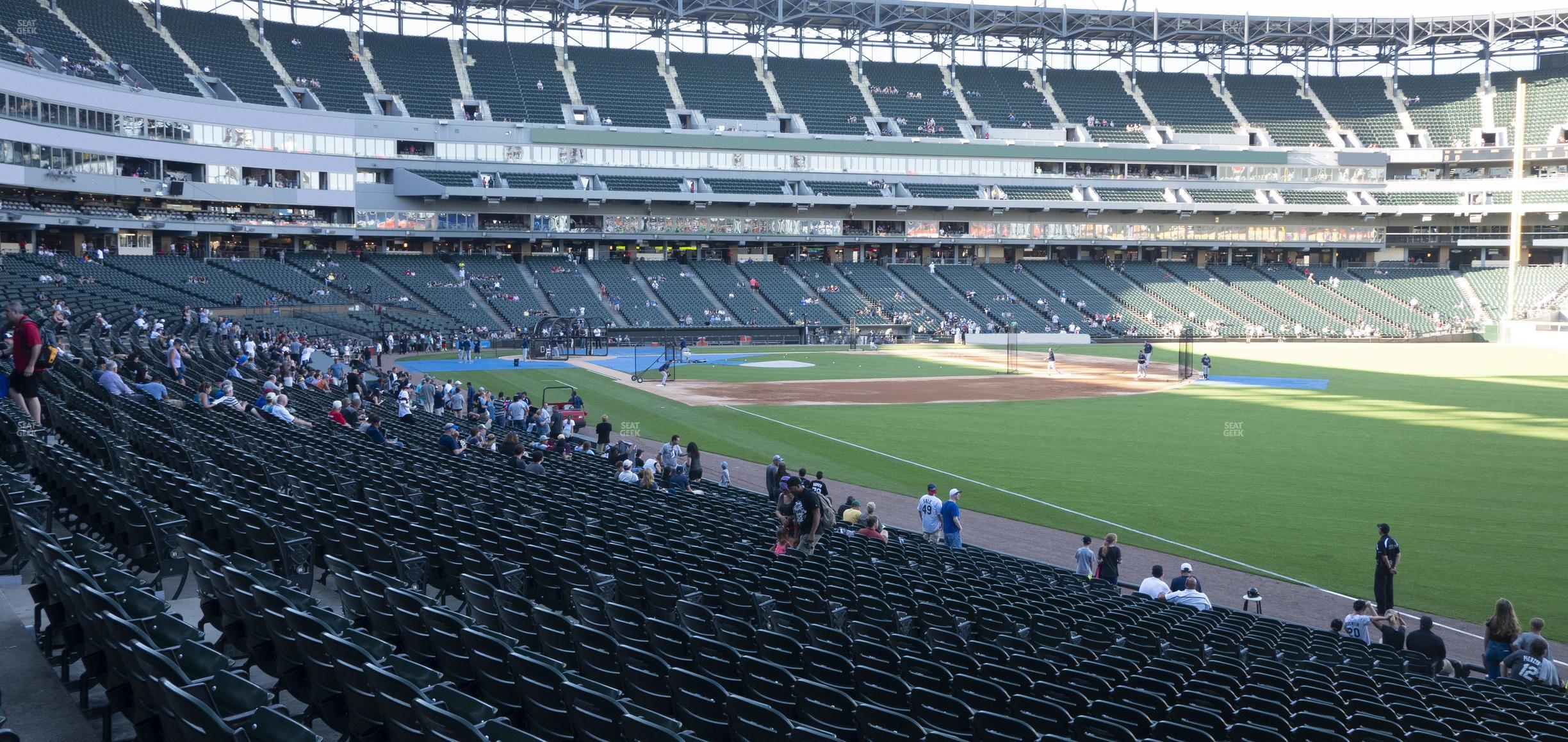 Seating view for Guaranteed Rate Field Section 111