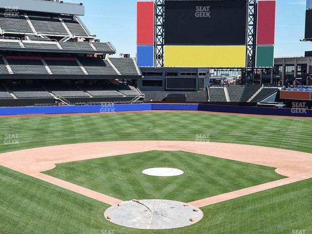 Seating view for Citi Field Section Empire Suite 221