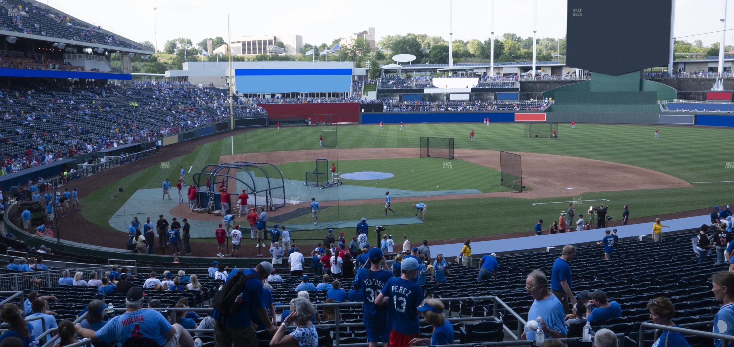 Seating view for Kauffman Stadium Section 231