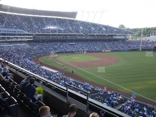 Seating view for Kauffman Stadium Section 325