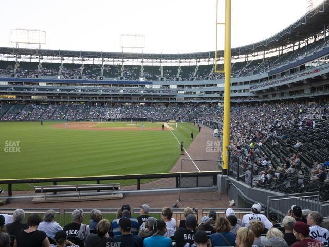 Seating view for Guaranteed Rate Field Section 157