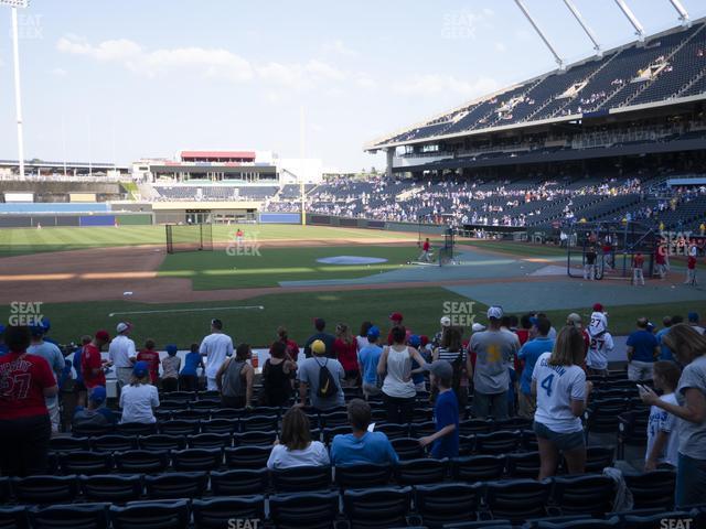 Seating view for Kauffman Stadium Section 120