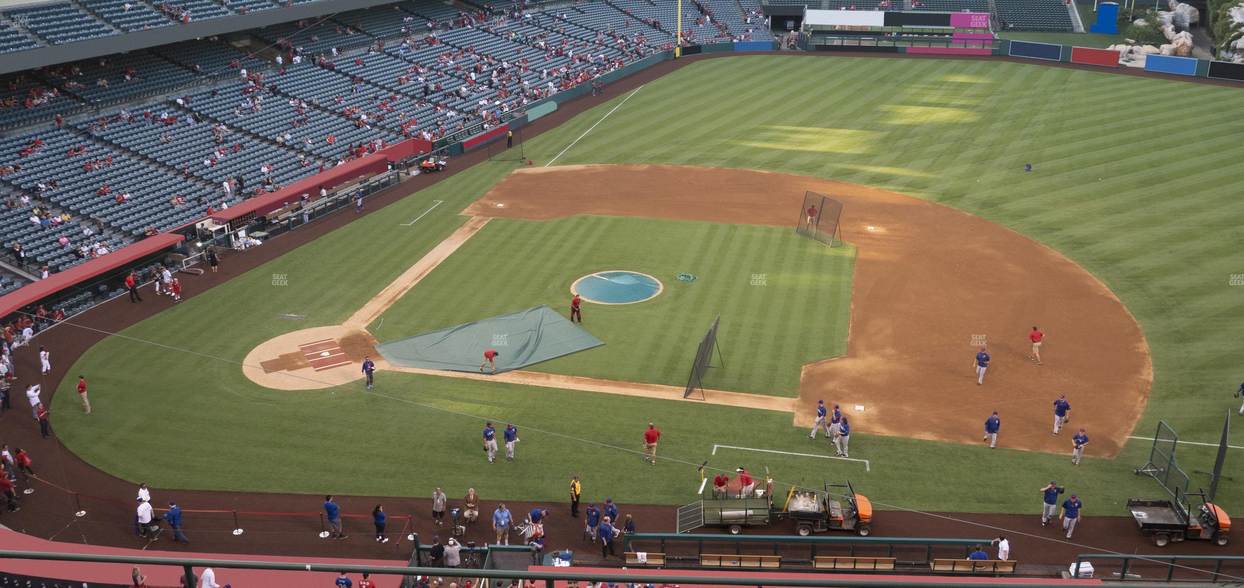 Seating view for Angel Stadium of Anaheim Section 425