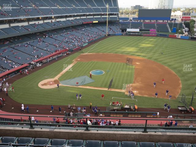 Seating view for Angel Stadium of Anaheim Section 425