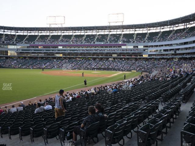 Seating view for Guaranteed Rate Field Section 153