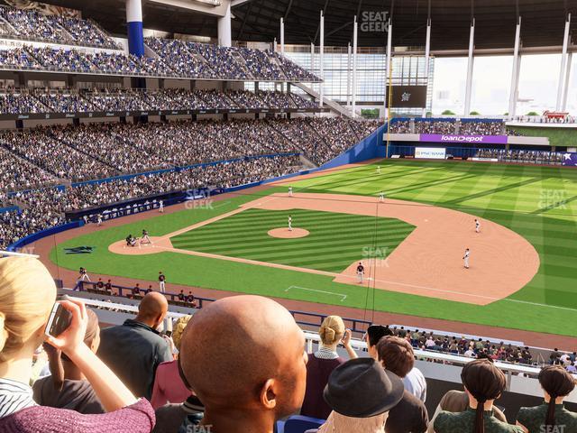 Seating view for loanDepot park Section 208