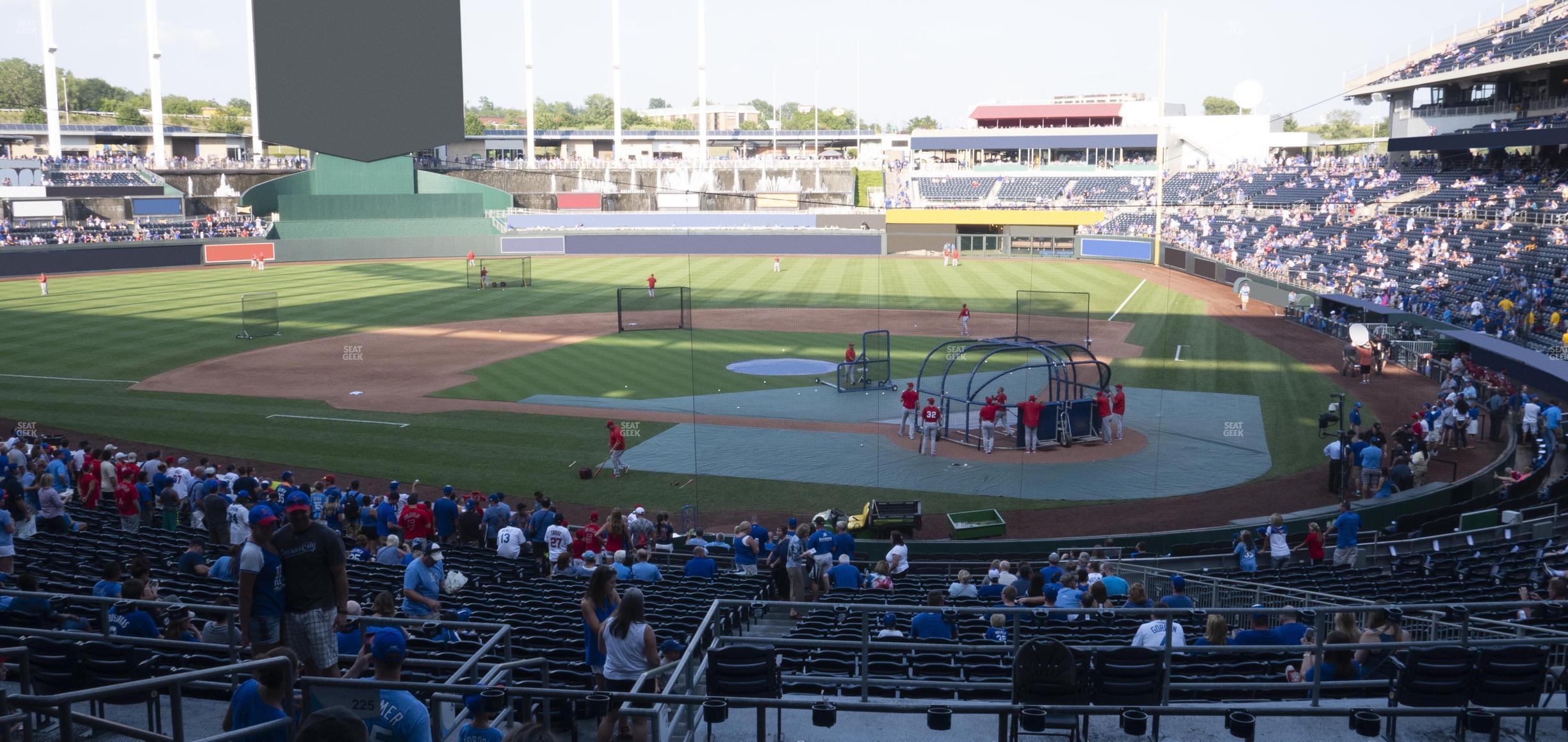 Seating view for Kauffman Stadium Section 225